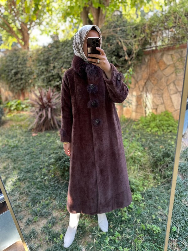 Kürklü ve Taş Detaylı Angora Kaban Kahverengi Ön Sipariş 5-10 Gün