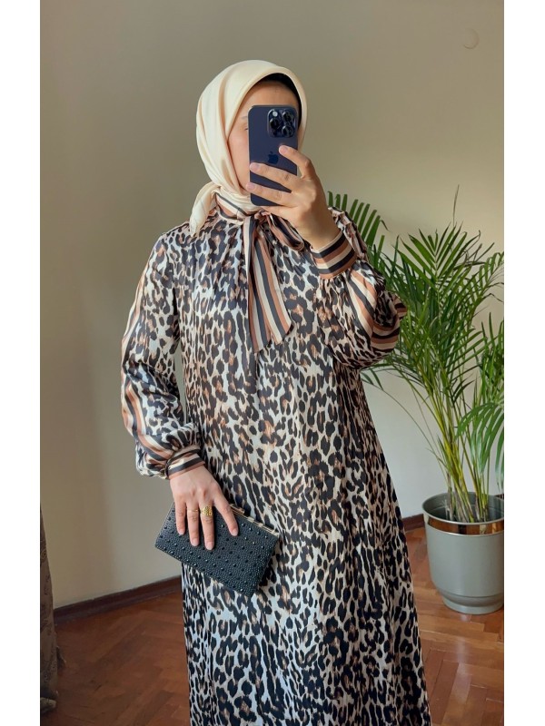 Leopar Desenli Elbise