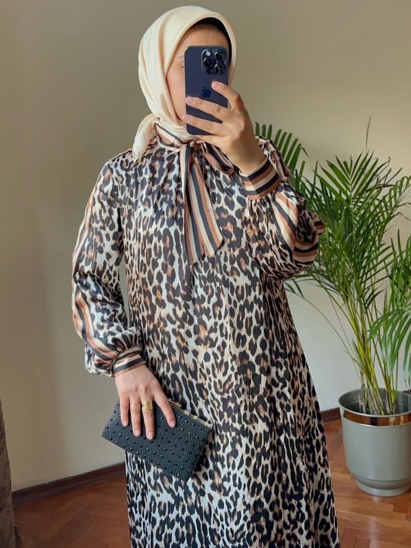 Leopar Desenli Elbise