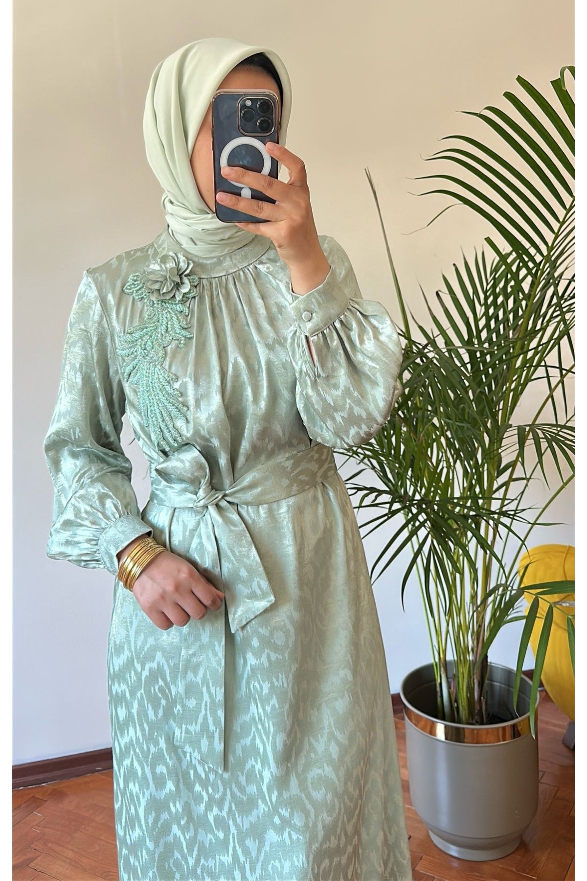 İşleme Detaylı Elbise Mint