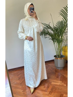 İşleme Detaylı Elbise Krem