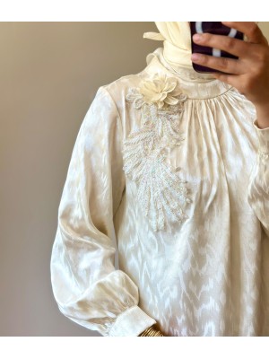 İşleme Detaylı Elbise Krem