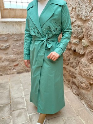 Nakış İşlemeli Trençkot Yeşil