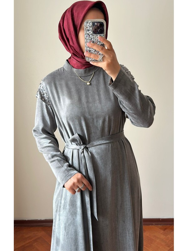 İşleme Detaylı İpek Cupra Elbise Gri