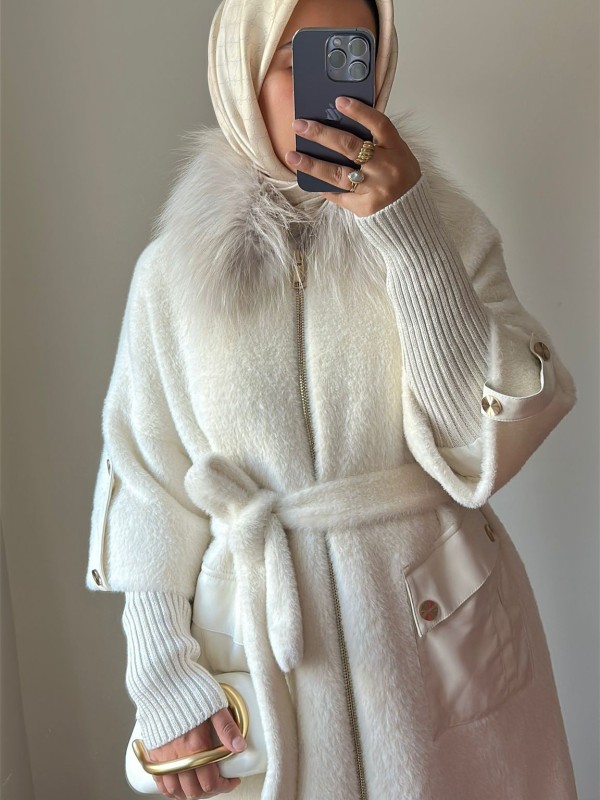 Yeni Sezon Kürklü ve Deri Detaylı Angora Kaban Ekru