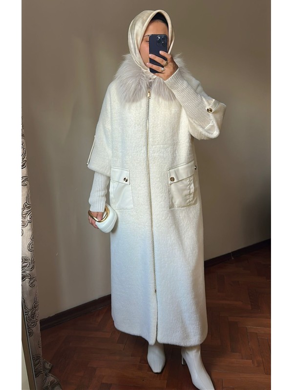 Yeni Sezon Kürklü ve Deri Detaylı Angora Kaban Ekru