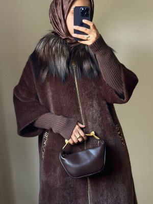 Kürklü El İşi ve Triko Detaylı Angora Kaban