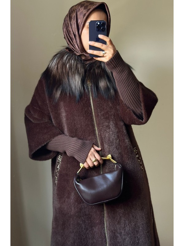 Kürklü El İşi ve Triko Detaylı Angora Kaban