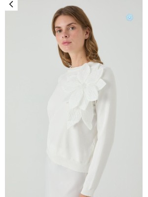 Çiçek Detaylı Kazak Ekru