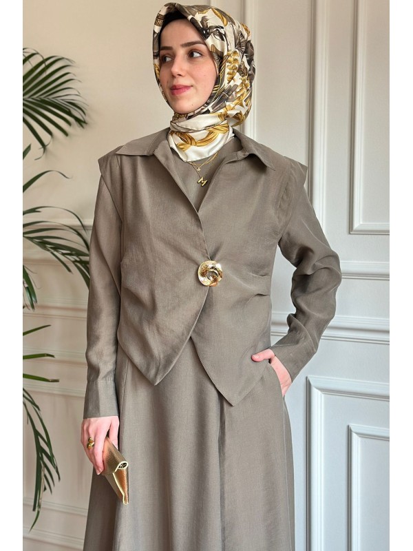 Broş Detaylı Üçlü Takım Haki