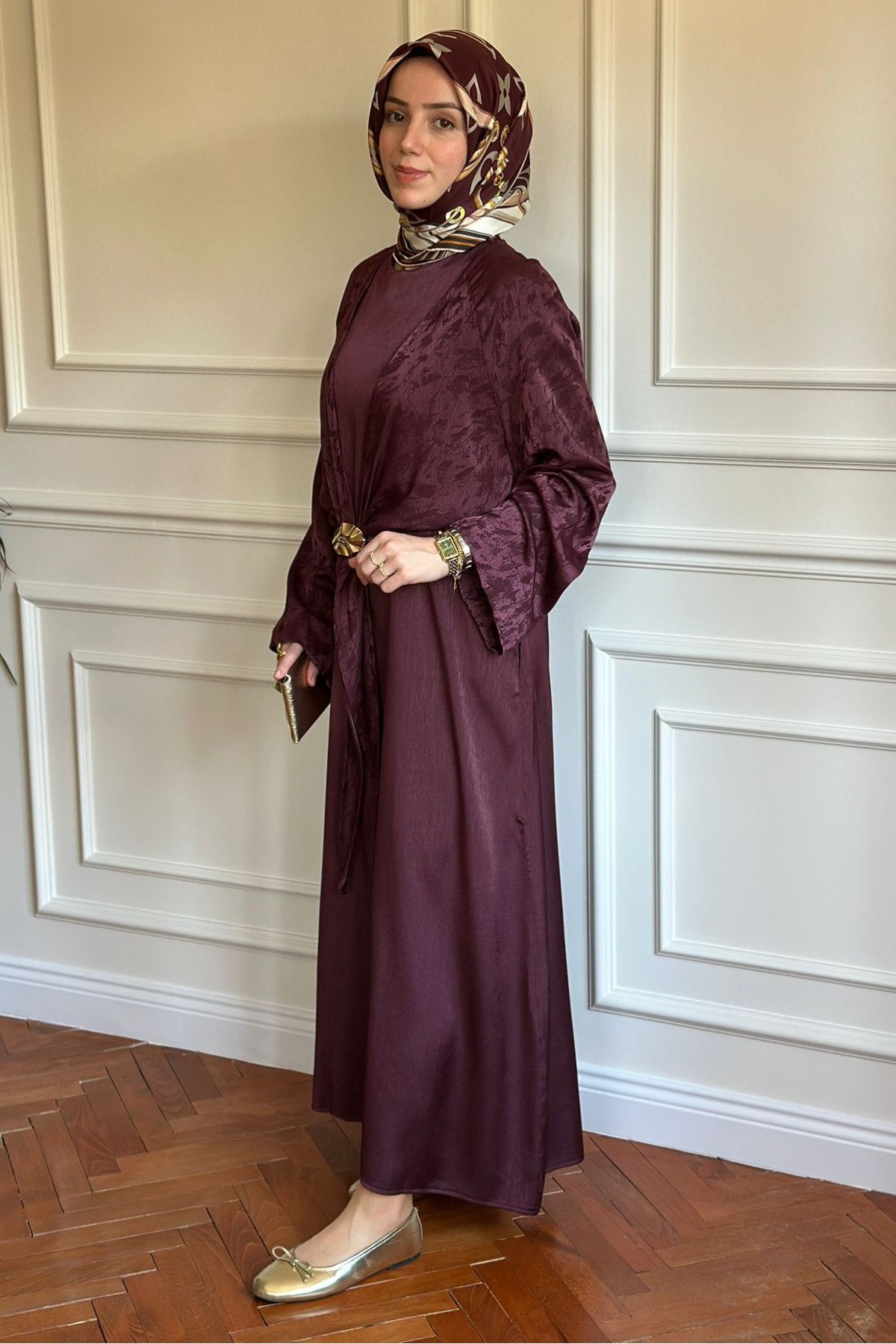 Broş Detaylı Elbise Bordo