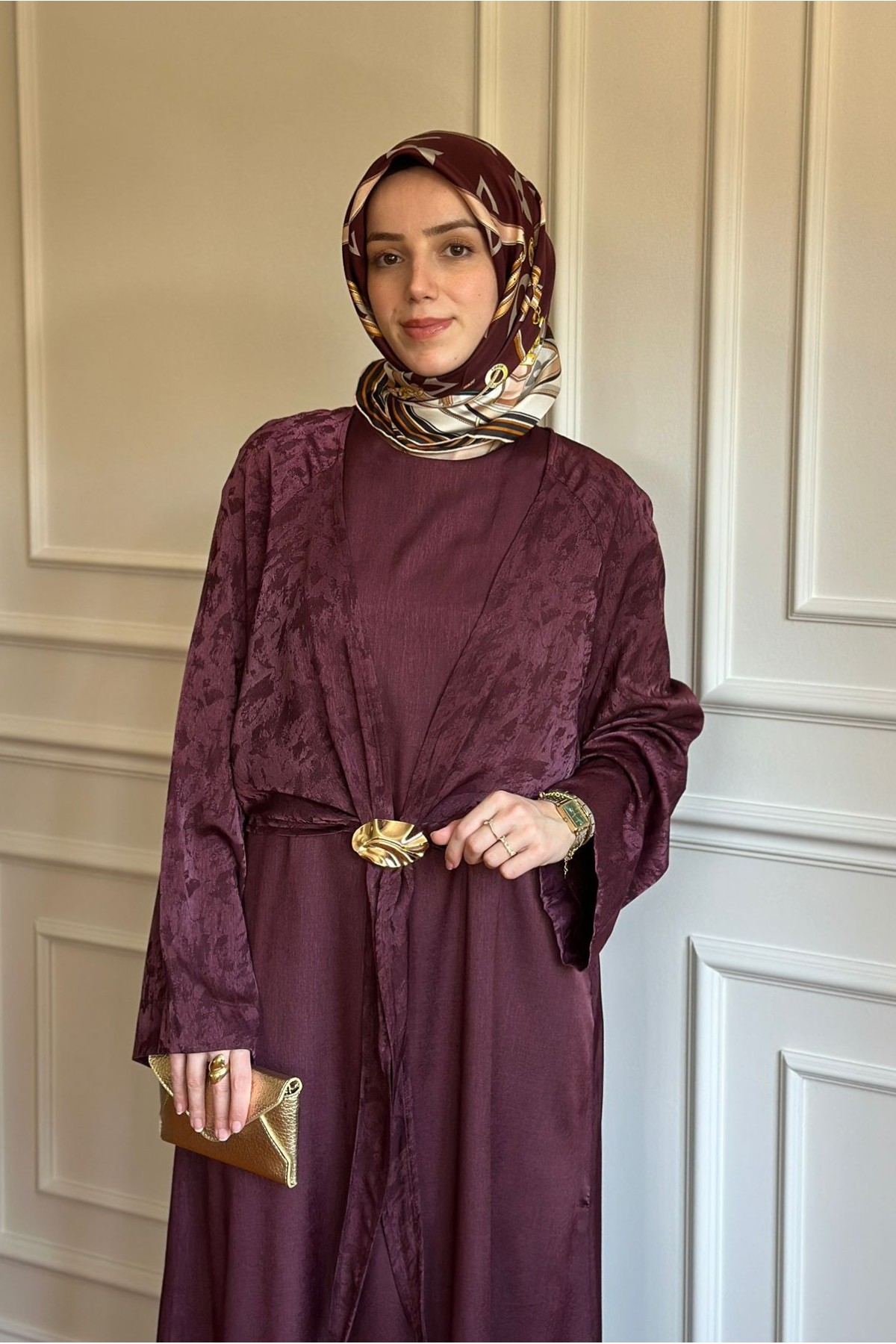 Broş Detaylı Elbise Bordo