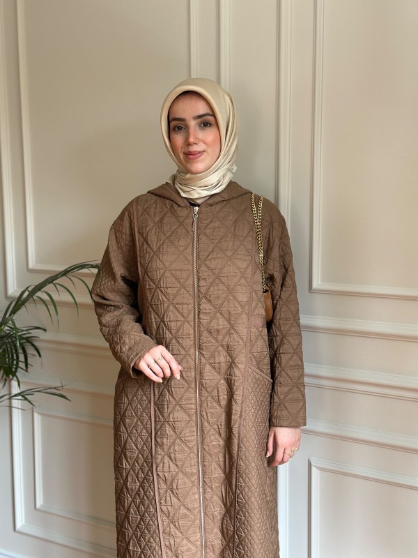 Fermuar Detaylı Kapitone Kap Camel