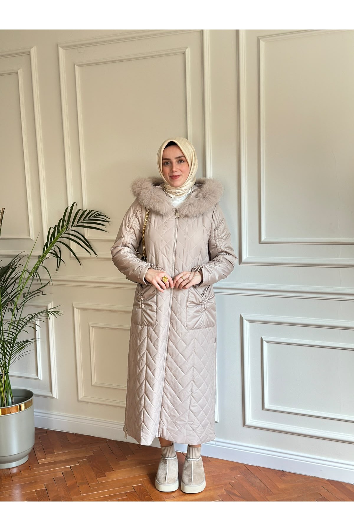 Orijinal Kürk Detaylı Mont Bej