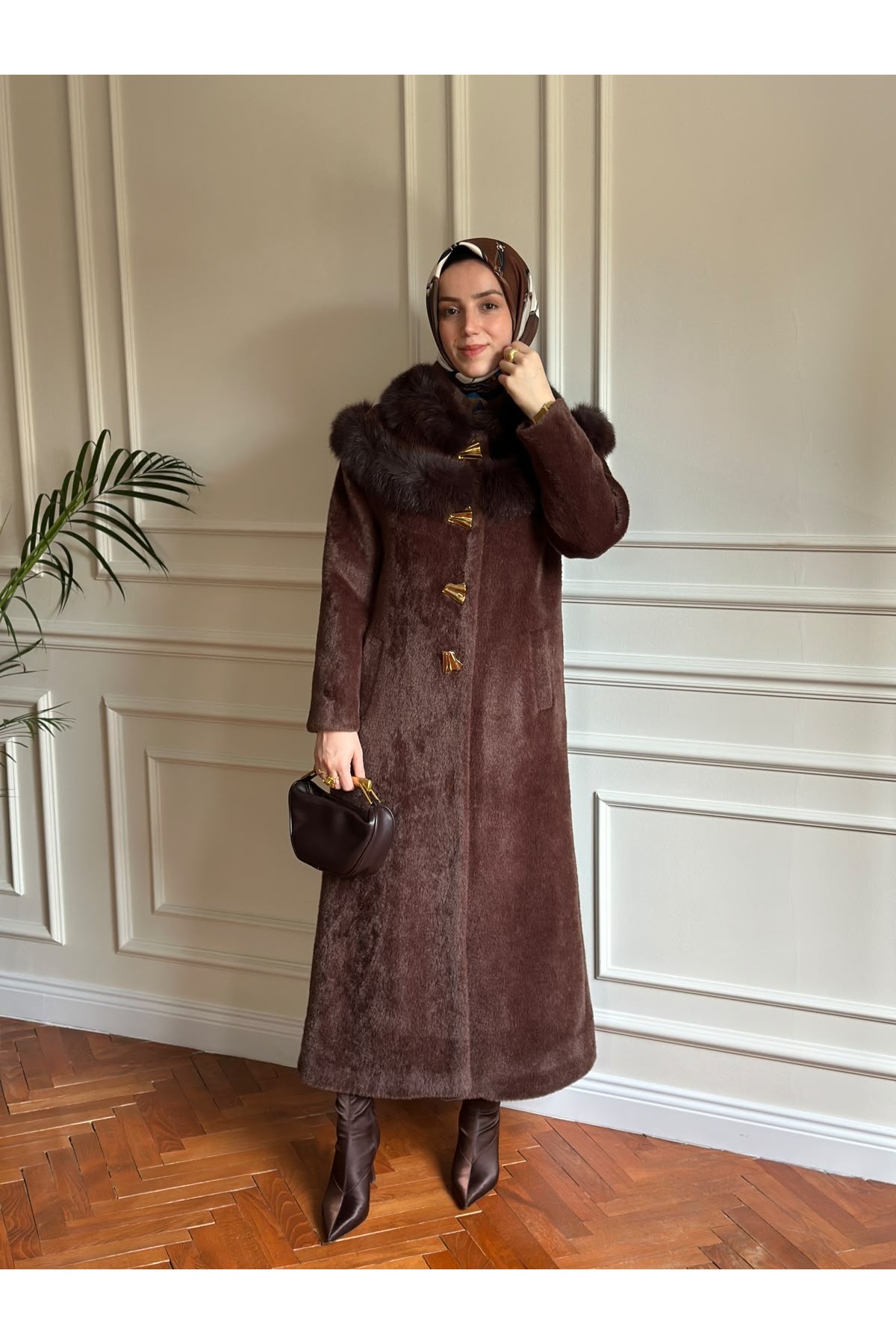 Kürklü Angora Kaban Kahverengi